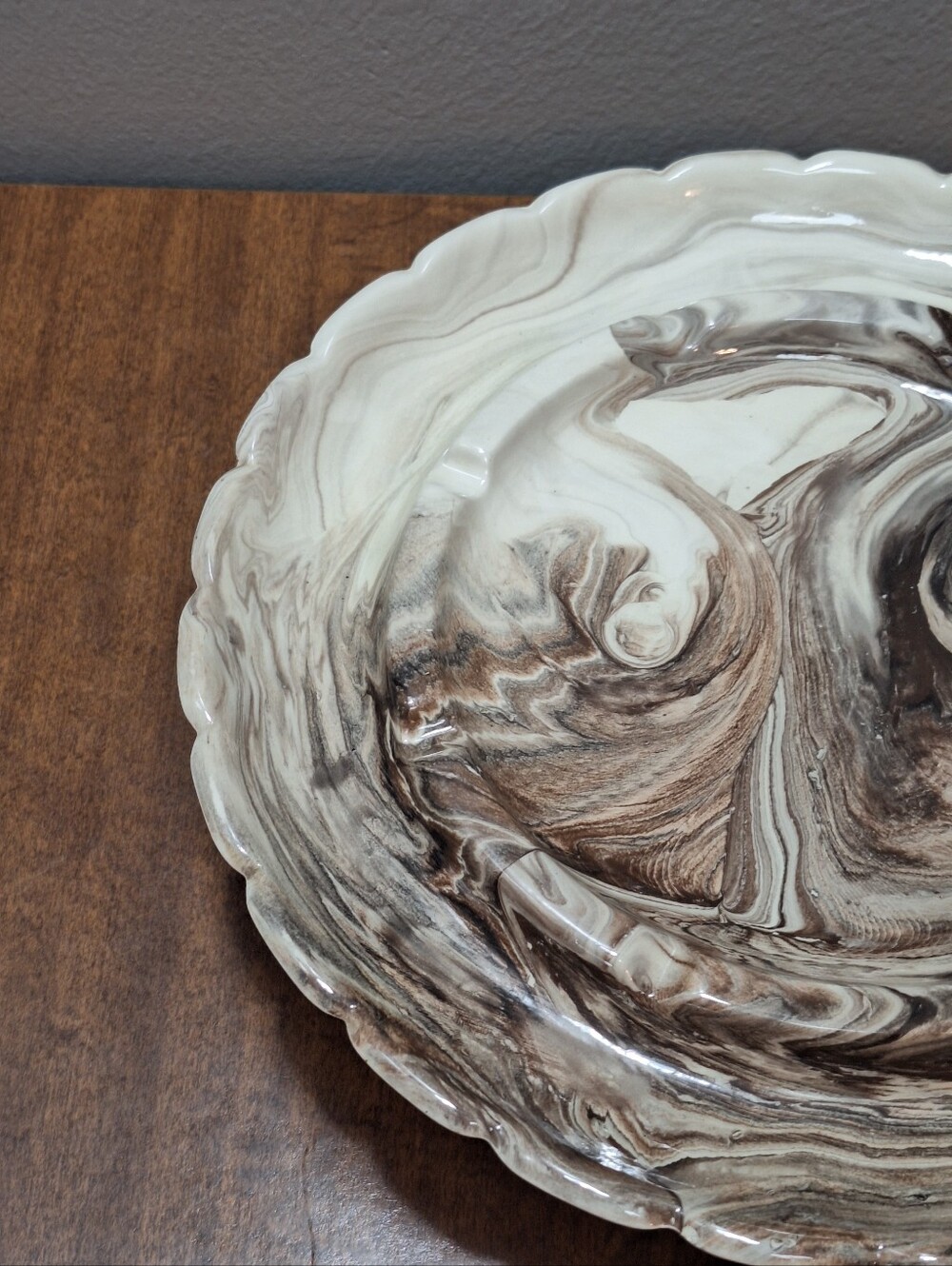Vtg 80s Ceramic Cream & Brown Marble Swirl Scalloped Edge 10.5 In Ashtray Signed - Picture 6 of 16
